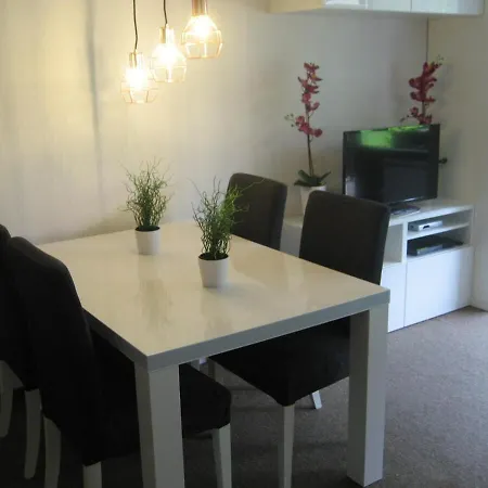 Buhr Apartment *
